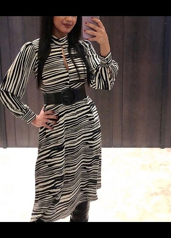 Zebra desen uzun kollu midi elbise
