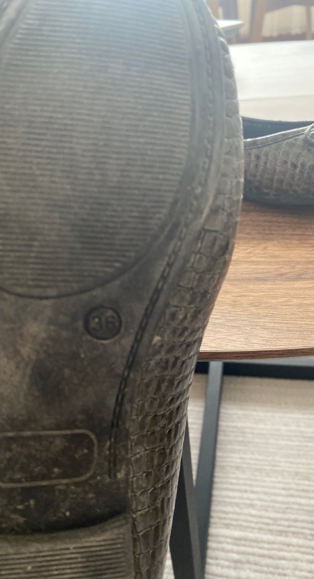 Gri Yılan Desenli Tokalı Kadın Babet - Görsel 3