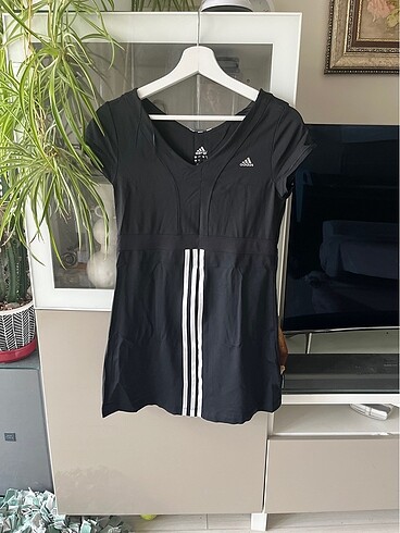 Adidas tenis elbıse