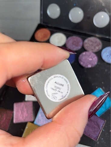Beden Lethal cosmetics multichrome far
