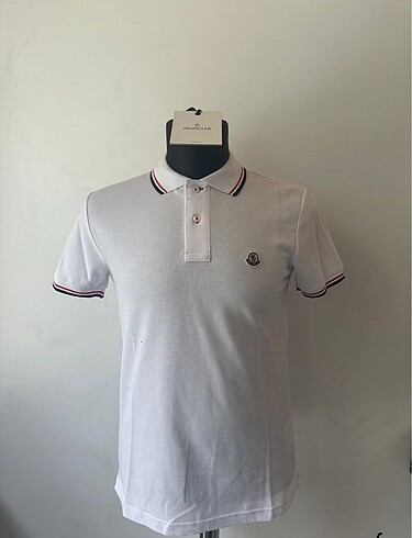 Moncler T-shirt