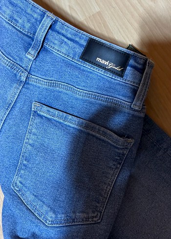 Mavi Regular Fit Kadın Midi Kot Pantolon - Görsel 6