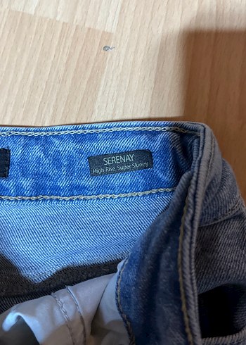 Mavi Regular Fit Kadın Midi Kot Pantolon - Görsel 4