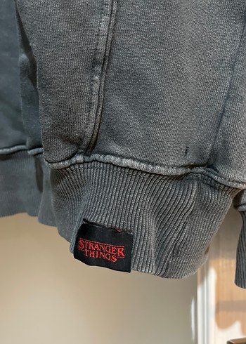 Gri Stranger Things Baskılı Kadın Sweatshirt - Görsel 2
