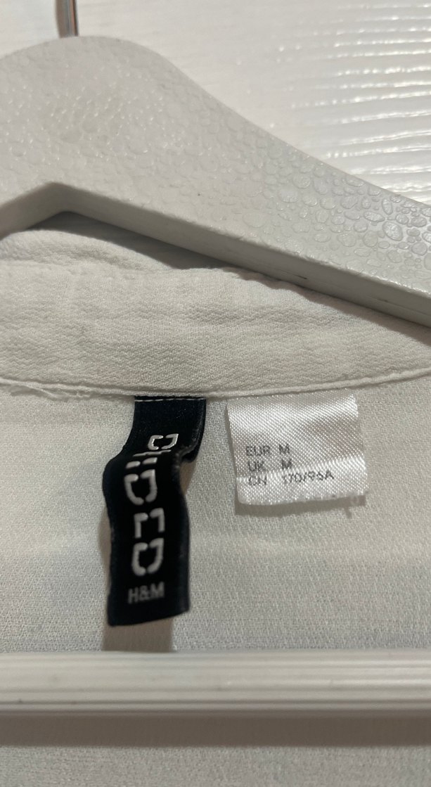 Beyaz Keten Düğmeli Kısa Kollu Gömlek - Görsel 3