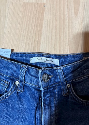 Kadın Lacivert Regular Fit Midi Denim Pantolon - Görsel 3