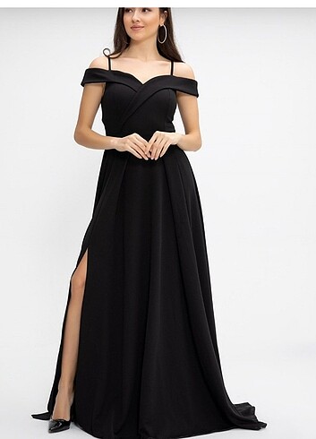 İp askılı Siyah yırtmaç detaylı uzun elbise 