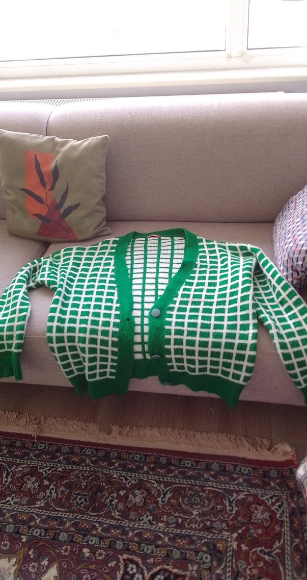 Yeşil Kareli Örgü Hırka - Görsel 2