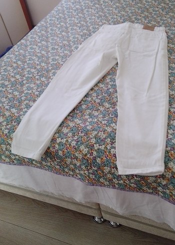 Beyaz Kadın Pamuk Kumaş Rahat Kesim Pantolon - Görsel 5