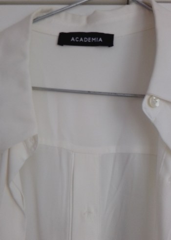 Sırt düğmeli klasik ipek gömlek,beyaz renkte - Görsel 5