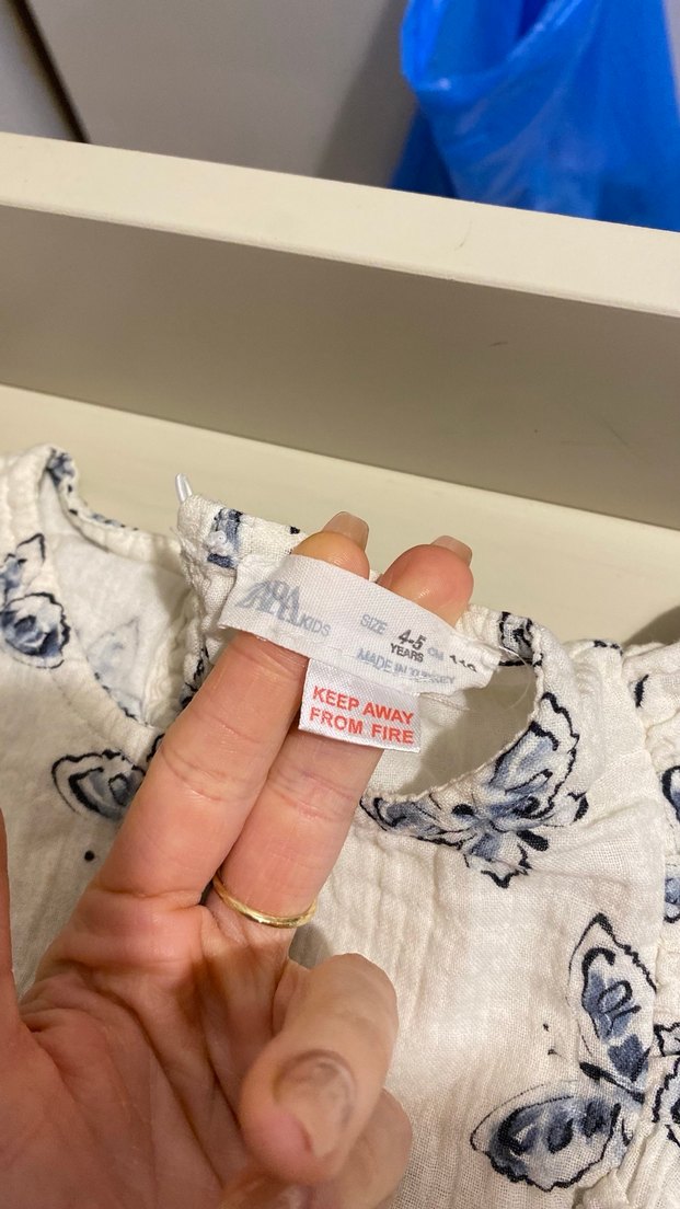 Kız Çocuk Kelebek Desenli Keten Elbise - Görsel 3