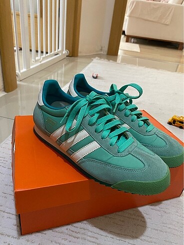 Adidas marka ayakkabı 40 numara