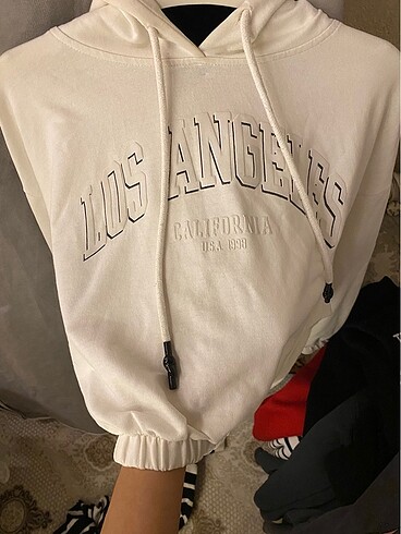 s Beden beyaz Renk uzun kollu oversize crop