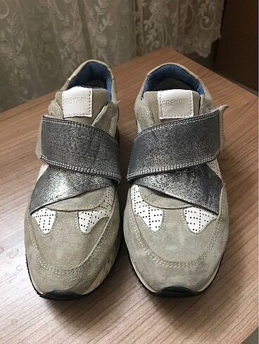 Greyder spor ayakkabı