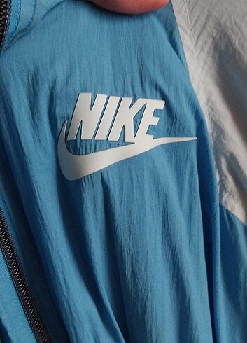 l Beden mavi Renk Orijinal nike yağmurluk