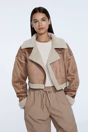 Stradivarius içi suni crop biker ceket