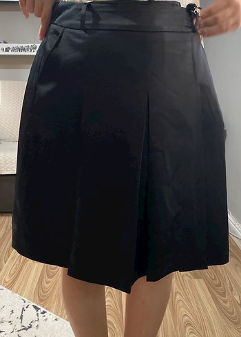 Saten Görünümlü Siyah Midi Etek - Görsel 2