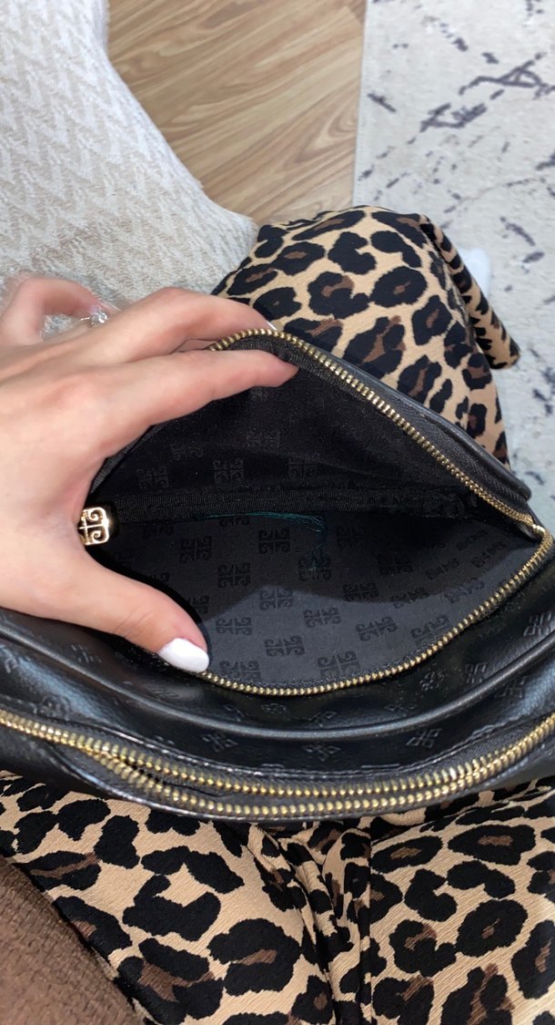 Siyah Deri Kadın Çapraz Çanta - Görsel 4