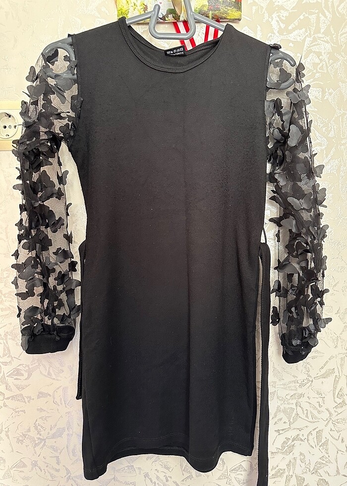 Tül detaylı elbise - Görsel 2