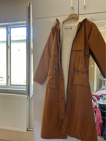 Kışlık İçi Yün Kaliteli Kapşonlu Mont - Görsel 3