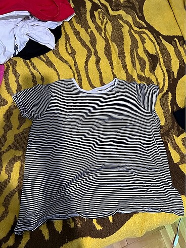Çizgili tshirt