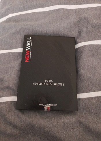 Beden Çok Renkli allık ve kontür Paleti