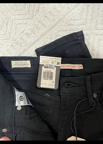 Levis Levis Siyah, Dar Kesim Kadın Kot Pantolon