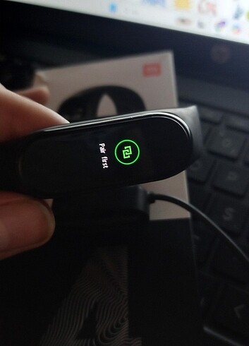 MI SMART BAND 4