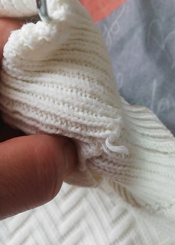 Beyaz Boğazlı Triko Kazak - Görsel 5