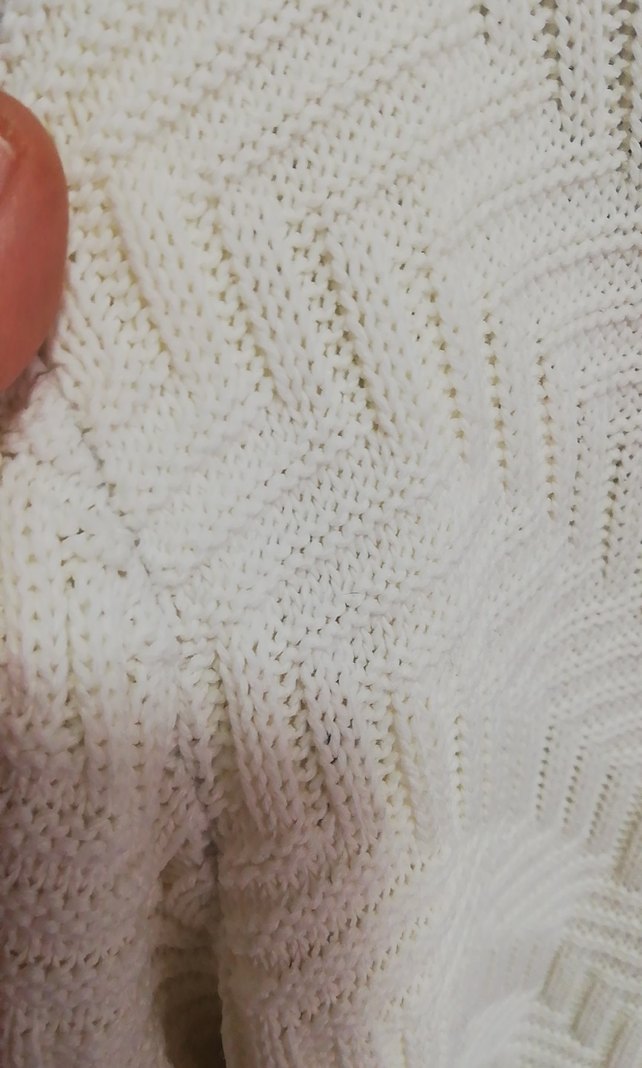 Beyaz Boğazlı Triko Kazak - Görsel 3