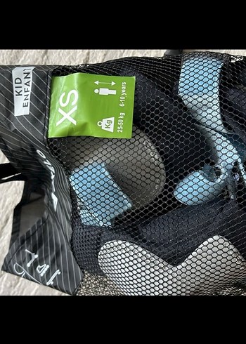 Kask ve dizlik dirseklik eldiven takımı - Görsel 3