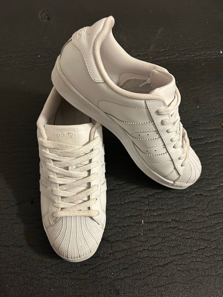 Beyaz Adidas Bağcıklı Spor Ayakkabı - Görsel 2