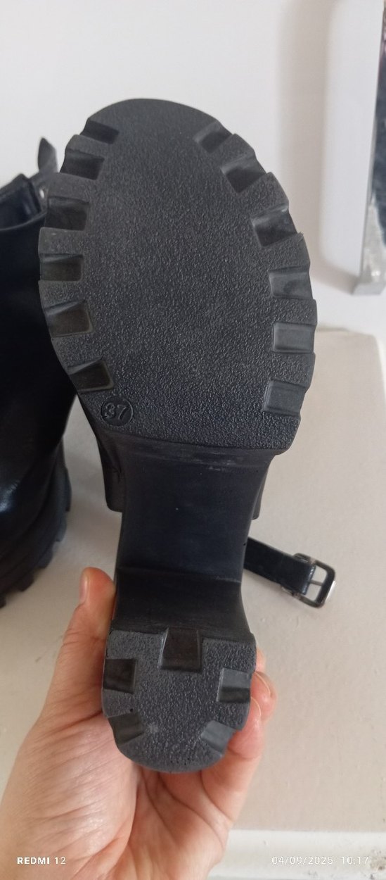 Siyah Bantlı Platform Topuklu Kadın Ayakkabı - Görsel 2