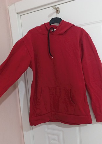 Kırmızı Kapüşonlu Kadın Sweatshirt