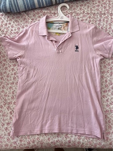 Pembe polo yaka