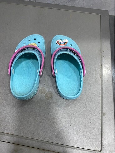 29 Beden 29 numara crocs tarzı terlik