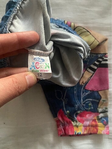 7 Yaş Beden Kot görünümlü Lol bebek baskılı kapri
