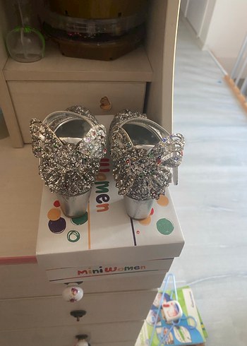 Gri Simli topuklu Babet Ayakkabı - Görsel 4