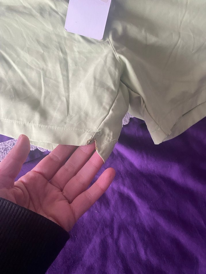 Yeşil Kemerli Mini Şort - Görsel 4