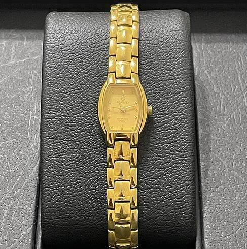 Diğer AS GOLDEN QUARTZ ALTIN KAPLAMA SAFİR CAM BİLEKLİK MODEL BAYAN SA