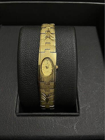 AS GOLD QUARTZ ALTIN KAPLAMA SAFİR CAM BİLEKLİK MODEL BAYAN SAAT