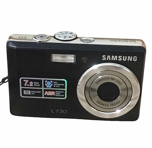 SAMSUNG L730 DİJİTAL KAMERA FOTOĞRAF MAKİNASI MÜKEMMEL CİHAZ