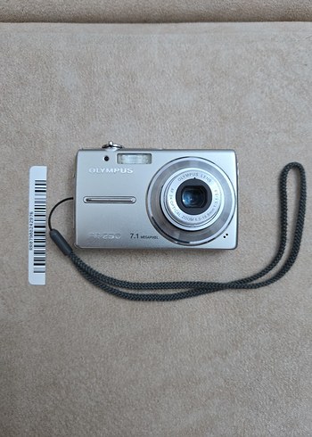 OLYMPUS FE-230 DİJİTAL FOTOĞRAF MAKİNASI 2976 SADECE CİHAZ İLANI