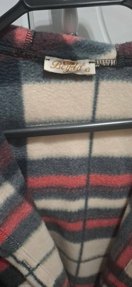 Düğmeli Ekose Desenli Kadın kapişonlu üst - Görsel 2