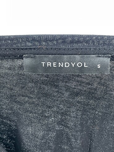 s Beden siyah Renk Trendyol & Milla Bluz %70 İndirimli.