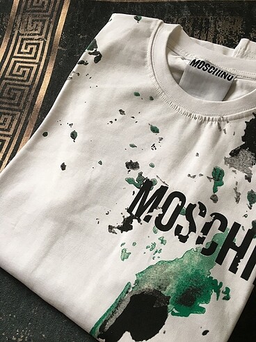 MOSCHINO