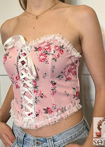 Diğer Çiçek Baskılı Fırfırlı Pembe Üst