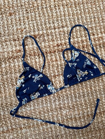 Oysho bikini üstü