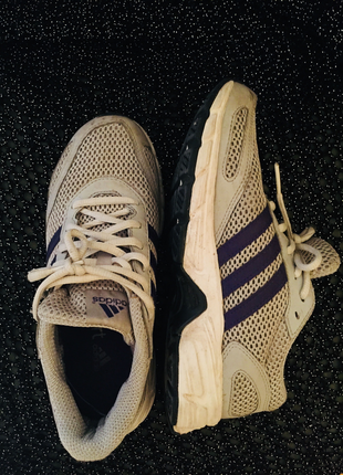 38 Beden Adidas koşu ayakkabısı