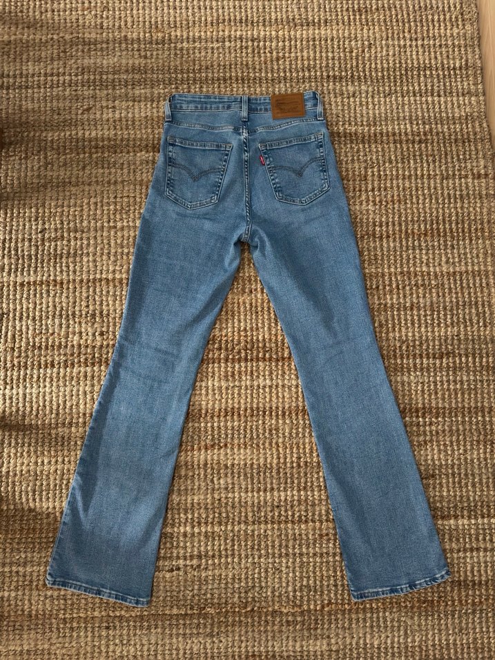 Levis 725 Bootcut İspanyol Paça Jean - Görsel 4